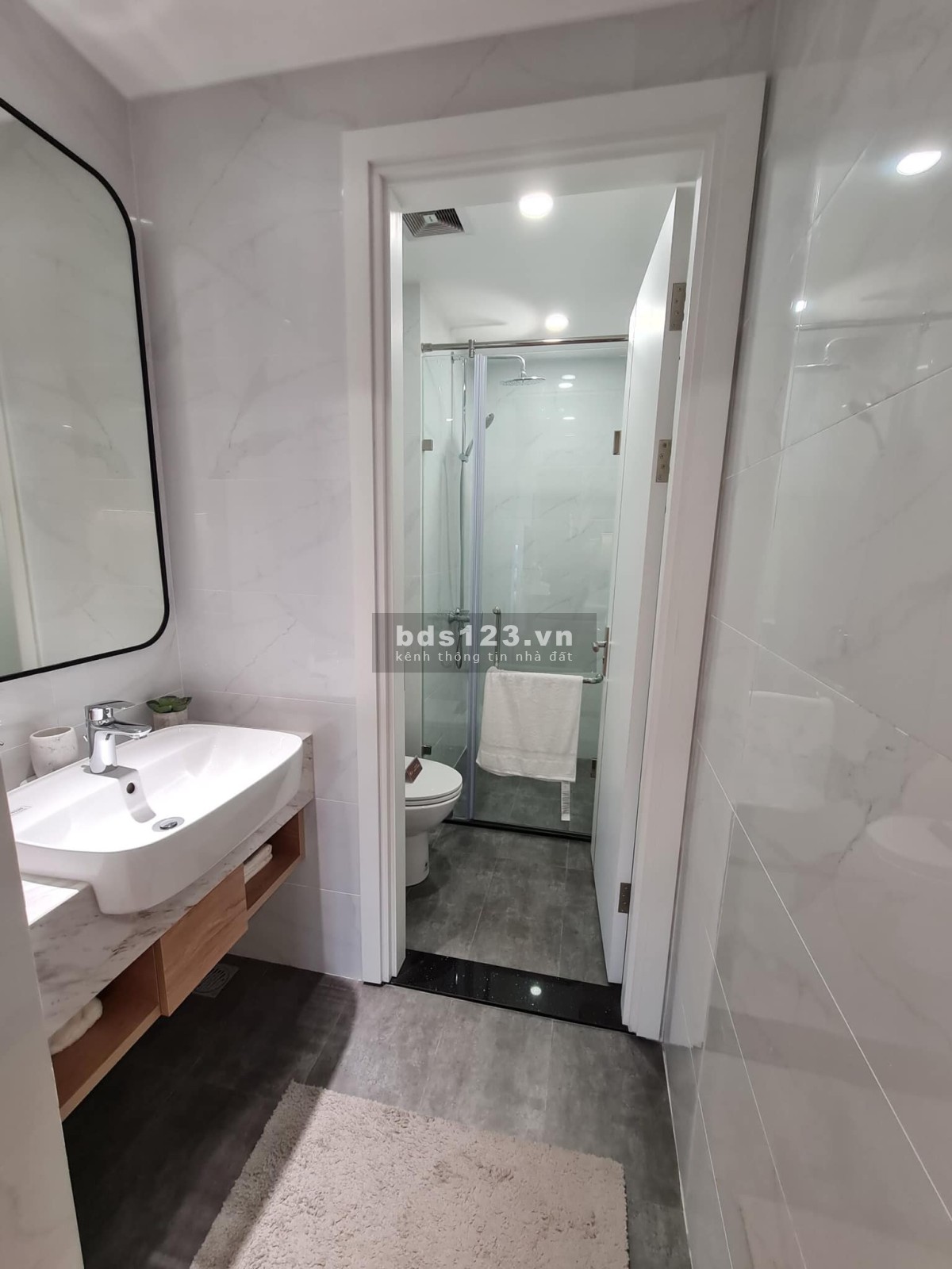 Rẻ nhất thị trường 2N2VS (Full nội thất) chỉ 1,8 tỷ tại Vinhomes Ocean Park, LH: 0974.878.790