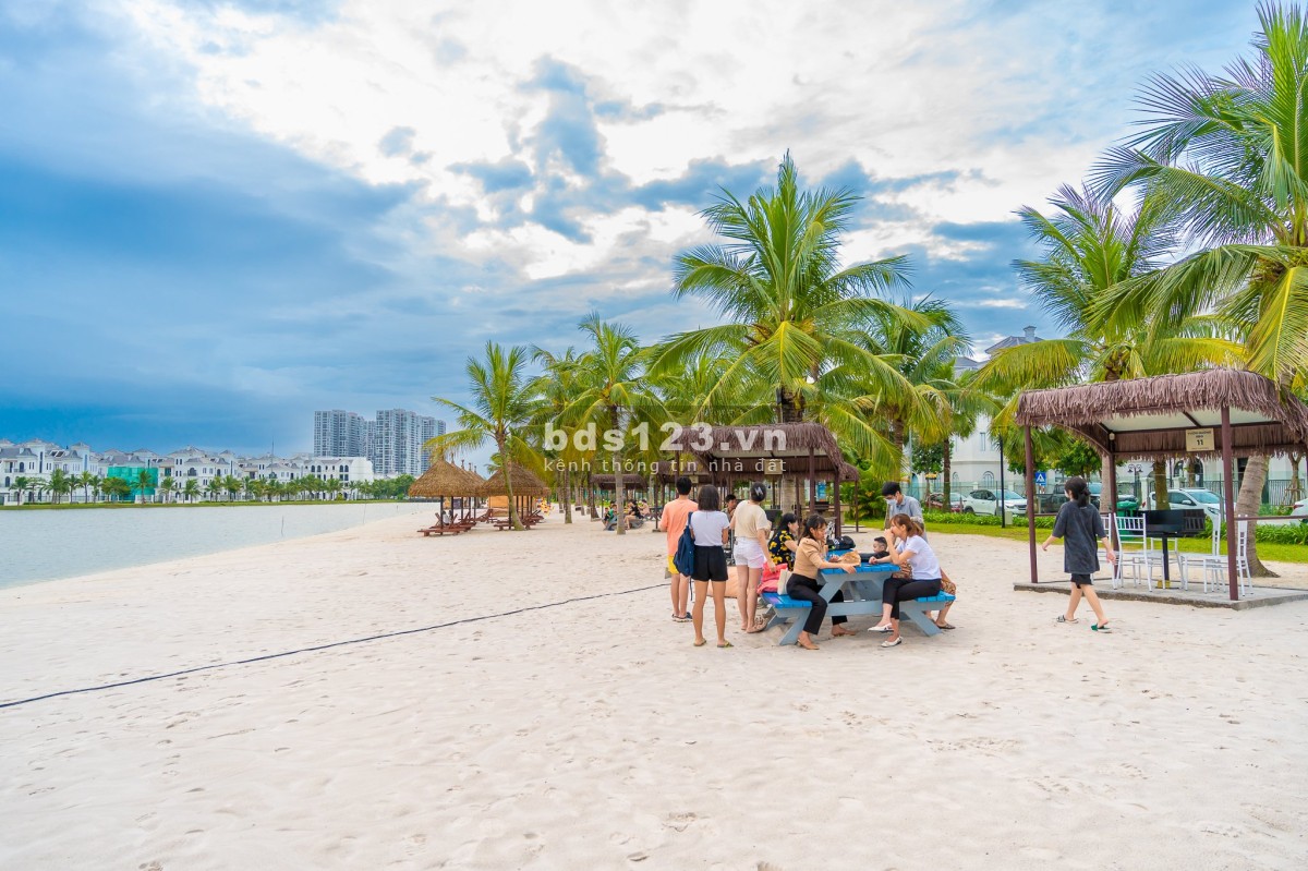 Rẻ nhất thị trường 2N2VS (Full nội thất) chỉ 1,8 tỷ tại Vinhomes Ocean Park, LH: 0974.878.790