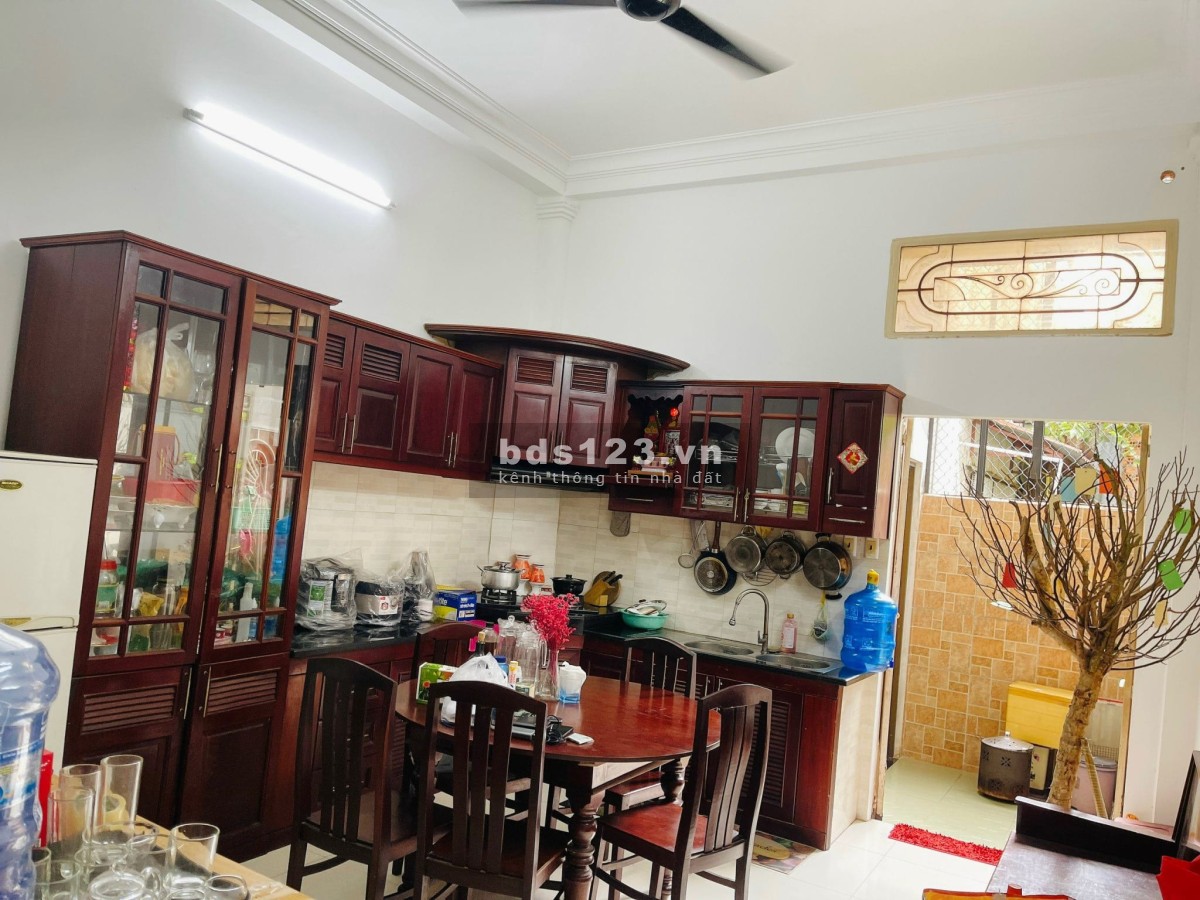 Cho thuê nhà 3 tầng vừa ở vừa kinh doanh cực đẹp Lũy Bán Bích Tân Phú
