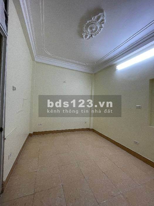 Chính chủ cần bán gấp nhà Bạch Mai 40m2, vị trí tuyệt vời 2 thoáng, đầy đủ công năng sử dụng