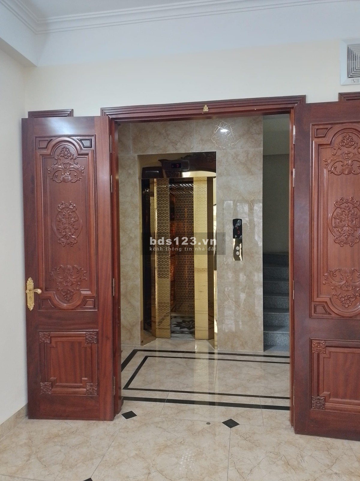 Cho thuê nhà nguyên căn mặt phố Lê Trọng Tấn, 8 tầng thang máy, mặt tiền 5m, 55 triệu/tháng
