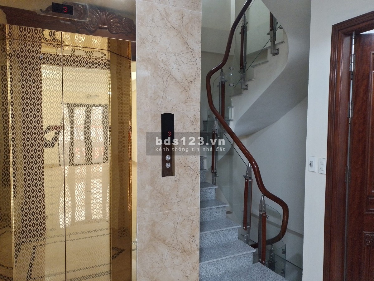 Cho thuê nhà nguyên căn mặt phố Lê Trọng Tấn, 8 tầng thang máy, mặt tiền 5m, 55 triệu/tháng