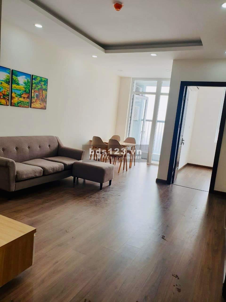 Bán gấp căn hộ chung cư Nam Trung Yên sang xịn mịn, 3,x tỷ, 66m tầng 30