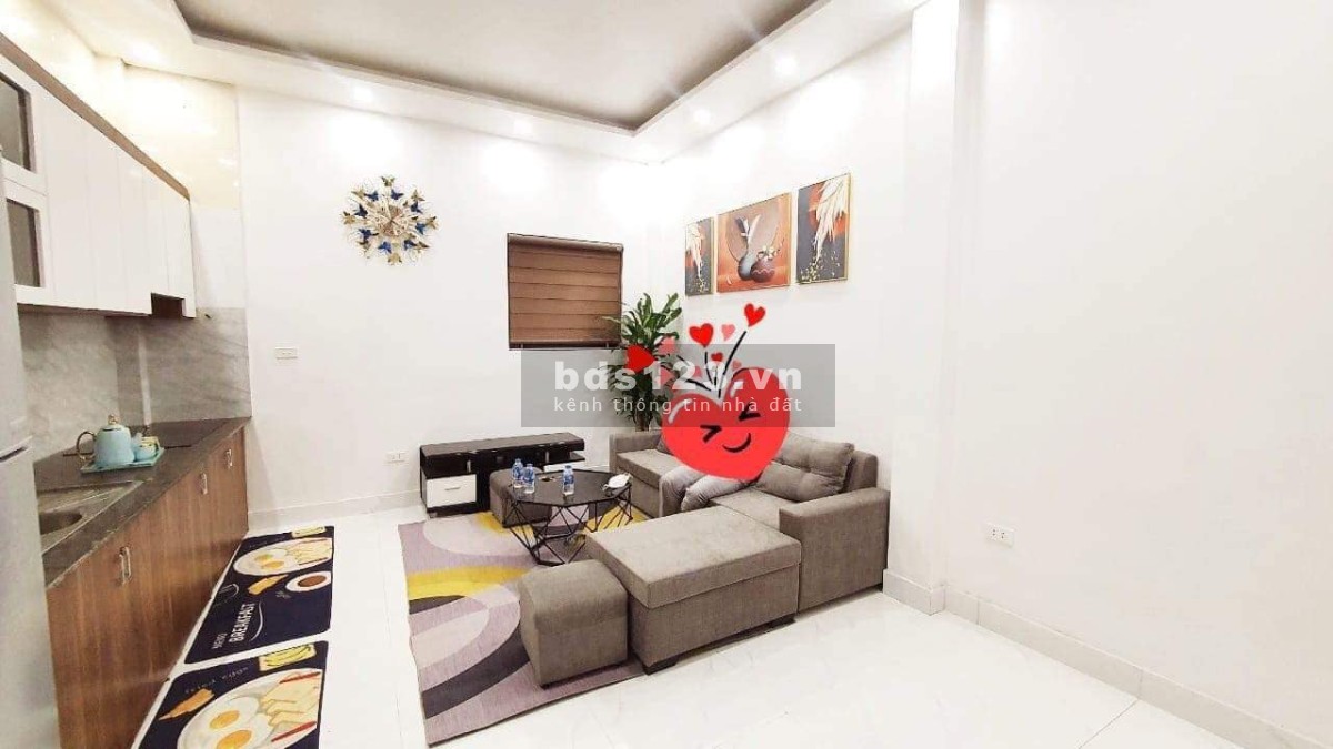 Bán nhà Vũ Hữu 33m x4t, mặt tiền 4m, giá chỉ 3,5 tỷ.
