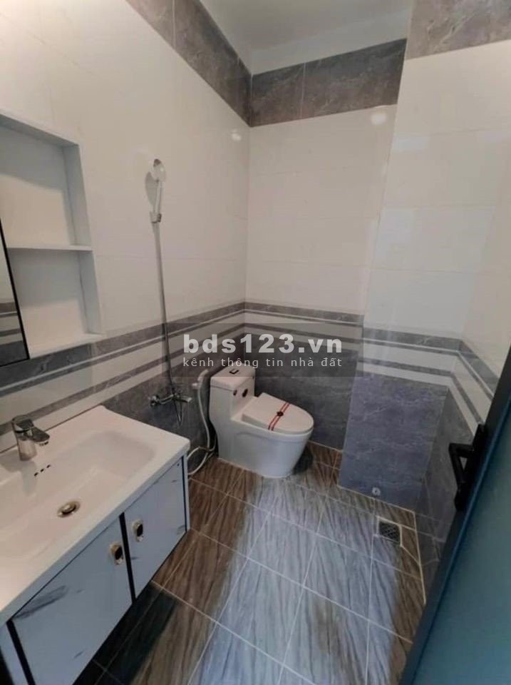 Bán nhà mặt tiền Phong Phú, phường 6, quận 8- TP Hồ Chí Minh 1.45 tỷ