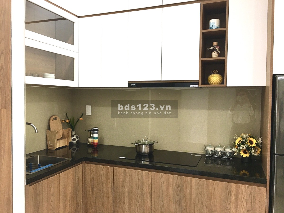 Bán căn hộ cao cấp vừa túi tiền nằm ngay mặt tiền đường