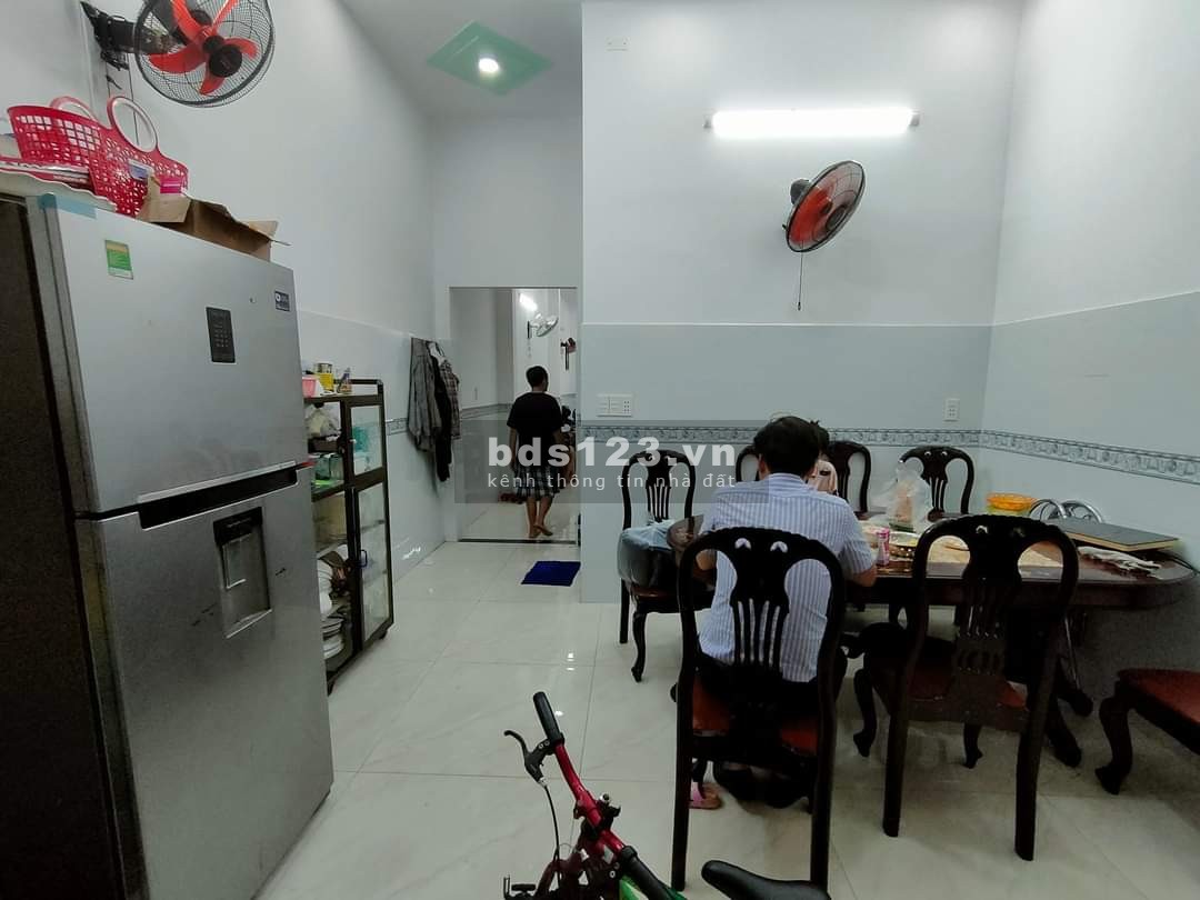 Bán nhà riêng HXH Tân Kỳ Tân Quý, Bình Tân, 76m2, 2 Lầu, 5 PNgủ, Giá Rẻ 6.2 tỷ