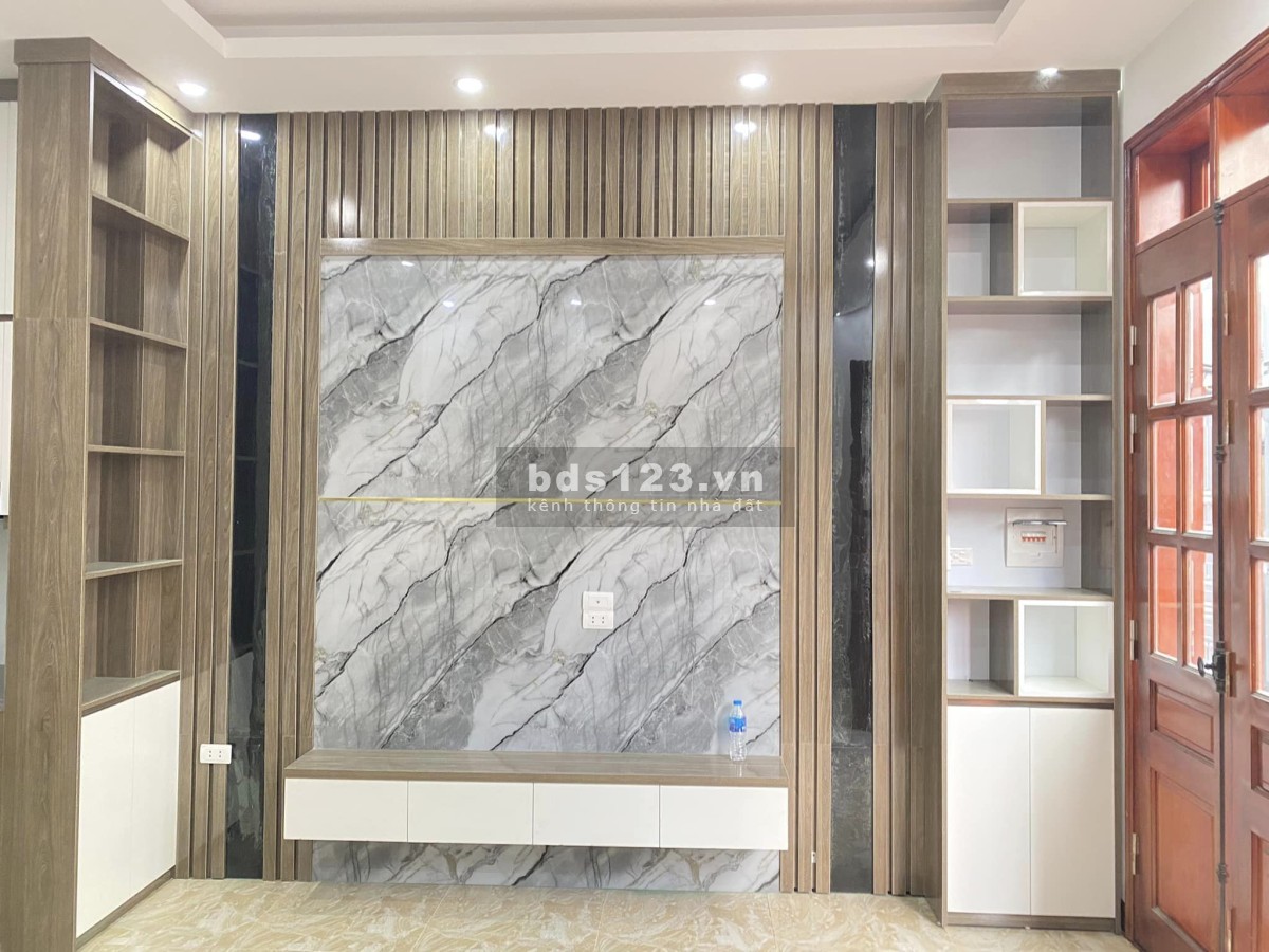 Bán nhà riêng mới - Ngõ phân lô - 40M ra ô tô - Ngay cổng làng Vạn Phúc