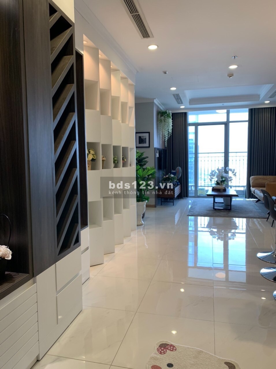 Cho thuê căn hộ 1-2-3-4 phòng ngủ Vinhomes Central Park, Lanmark81