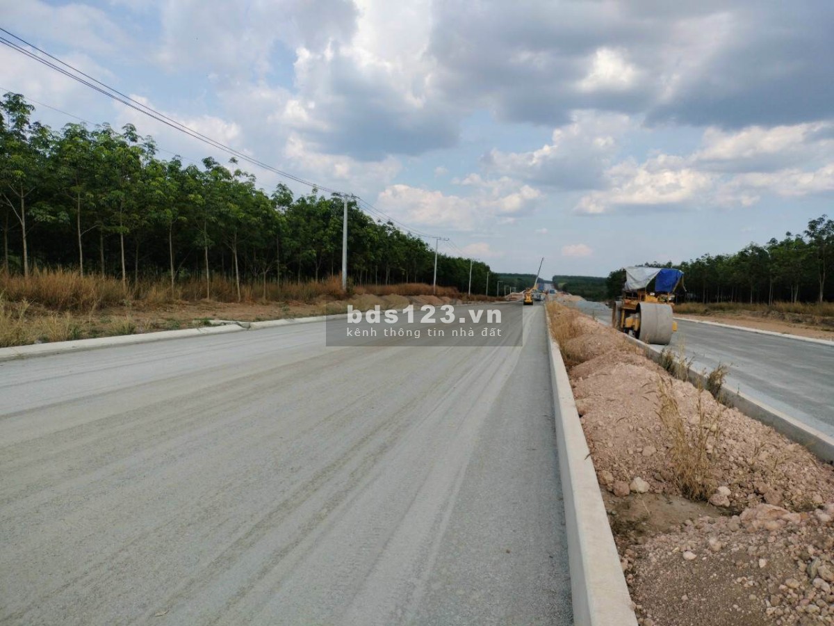 Đất mặt tiền đường lớn Phú Giáo Bình Dương Giá rẻ 6 làn xe chạy