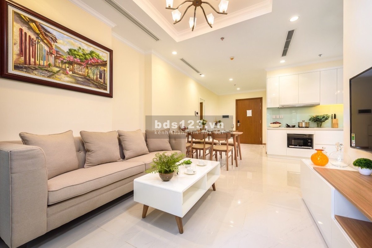Cho thuê căn hộ siêu phẩm 2PN Vinhomes Central Park, Lanmark4 diện tích 85m2