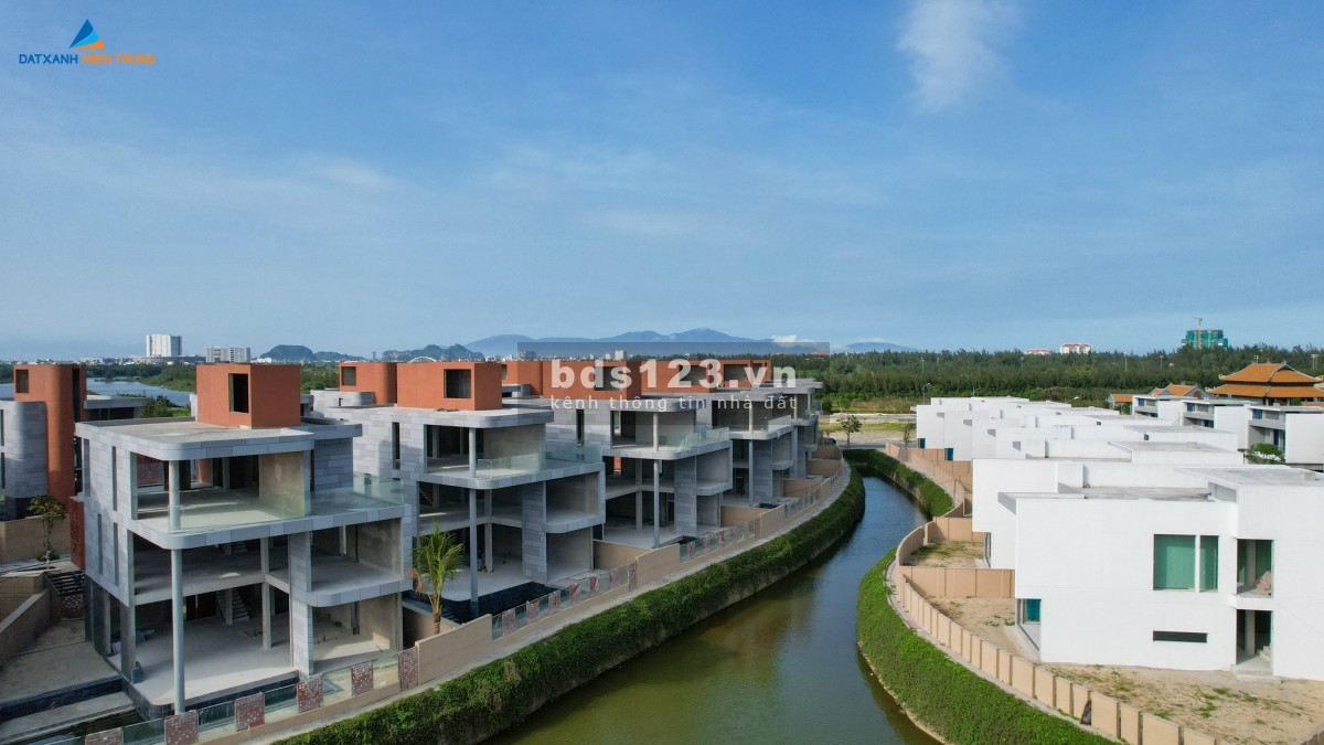 Gía deal bán biệt thự biển gần Ocean Villa, diện tích 427m2 + hồ bơi, sổ lâu dài