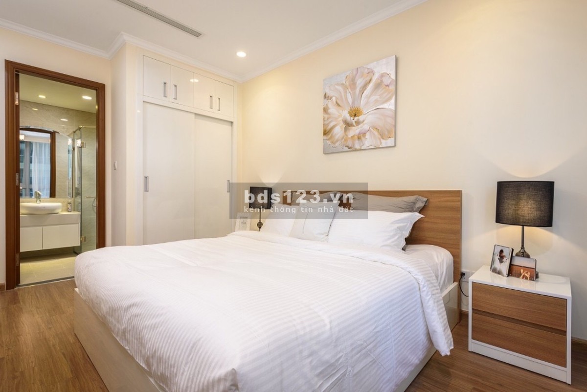 Cho thuê căn hộ siêu phẩm 2PN Vinhomes Central Park, Lanmark4 diện tích 85m2