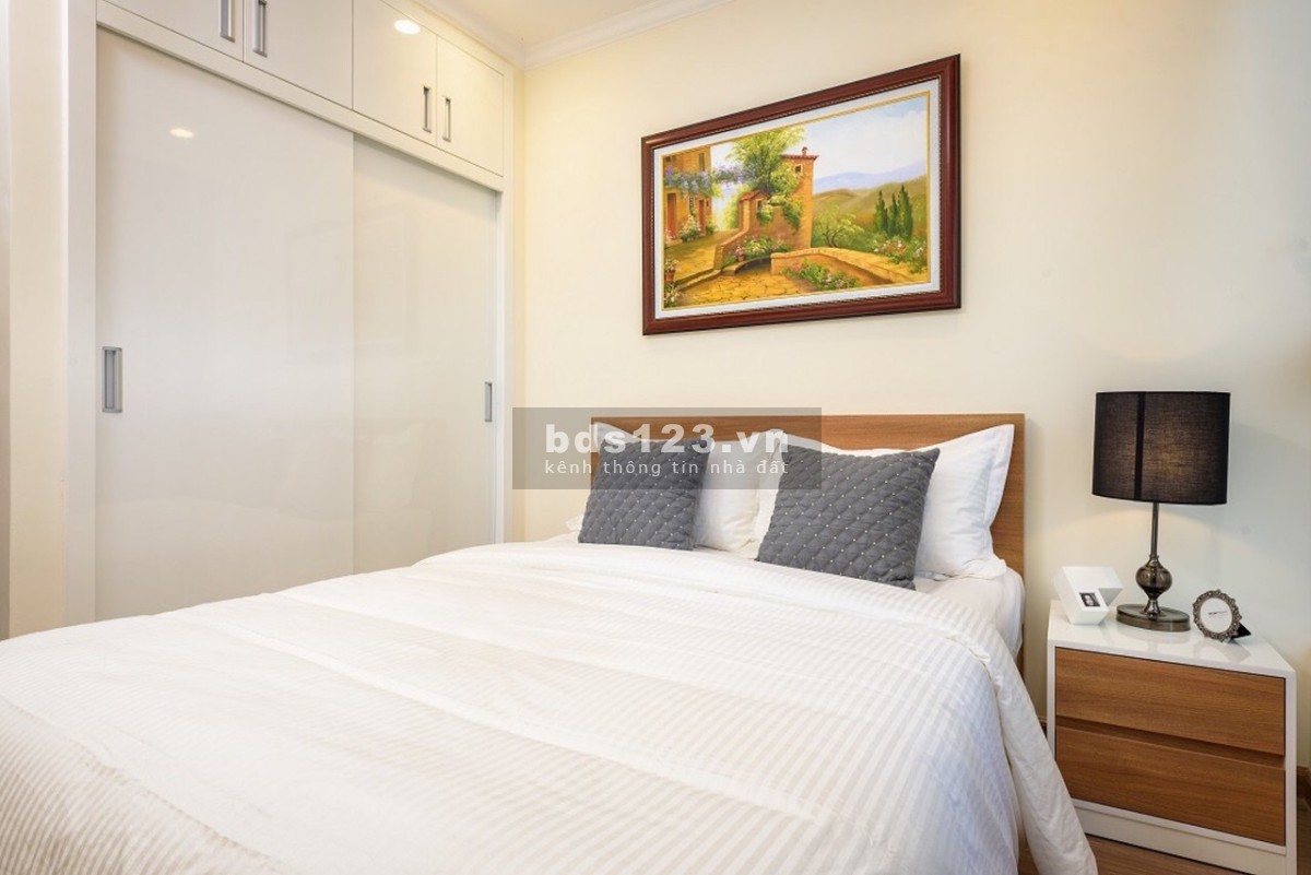 Cho thuê căn hộ siêu phẩm 2PN Vinhomes Central Park, Lanmark4 diện tích 85m2