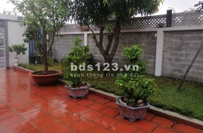 Chính chủ giảm sâu bán nhanh nhà vườn 220m2 giáp Quận Thủ Đức