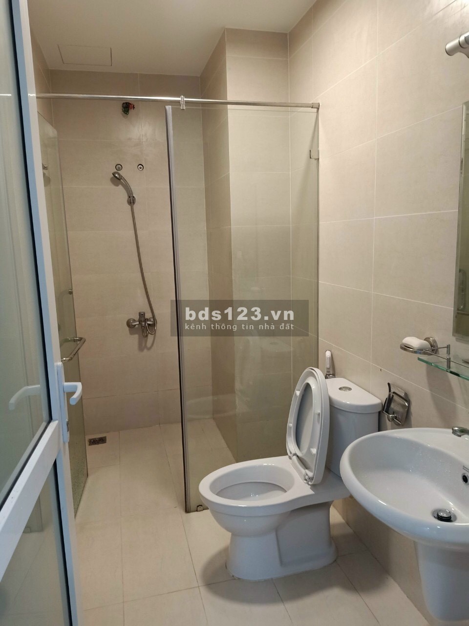 Cho thuê căn hộ 2pn 2wc 77m 8.5 triệu nhà trống mới 100% vào ở liền Moonlight Boulevard.