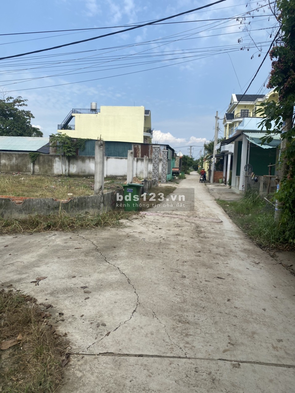 Cần tiền bán gấp 87m2 đất, 1.750 tỷ đường Nguyễn Văn Thời, Bình Chánh. Mua bán chuyển nhượng ngay.