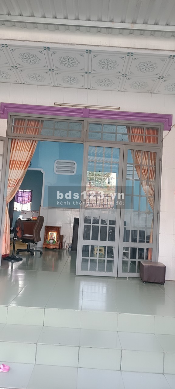 Chính chủ cần bán nhà riêng cấp 4 gần ngã tư Bình Thung, Dĩ An, Bình Dương