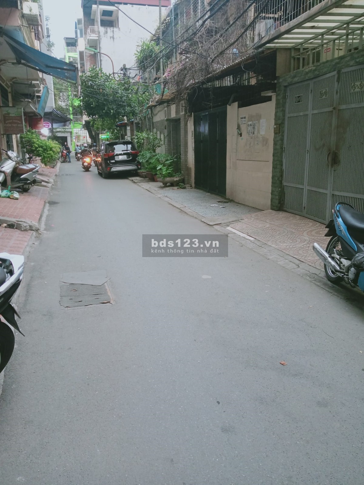 Gia đình cần bán nhà đẹp gấp TT T2 Phương Mai giá 2.9 tỷ, 120m2, ở luôn