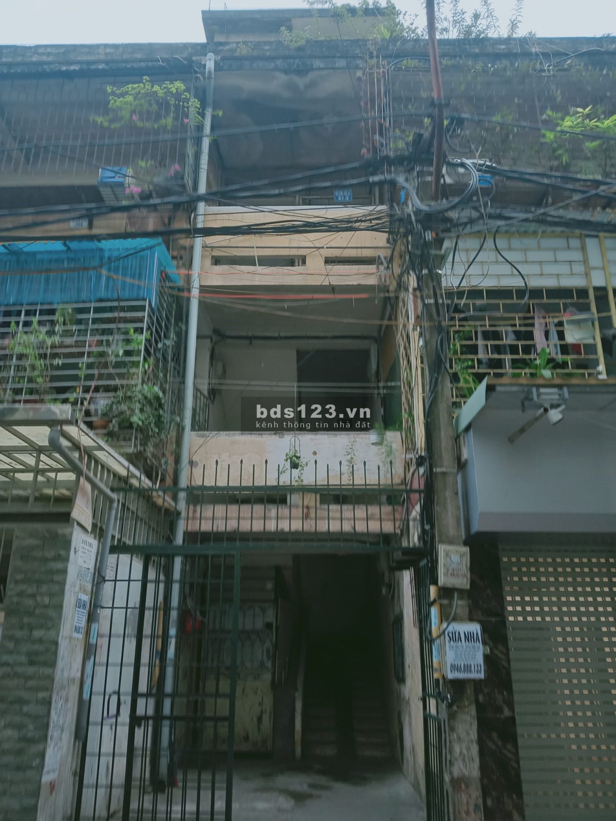 Gia đình cần bán nhà đẹp gấp TT T2 Phương Mai giá 2.9 tỷ, 120m2, ở luôn