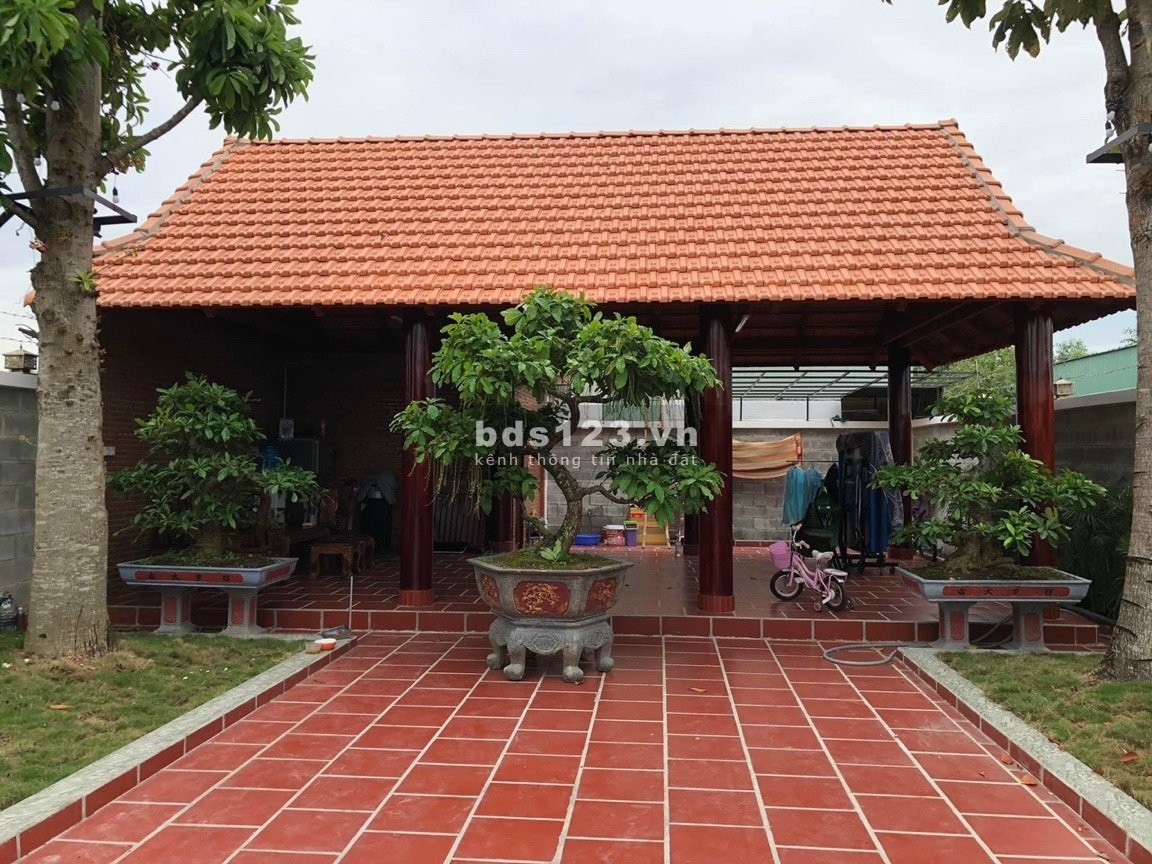 Chính chủ bán 220m2 SHR ngay KDC sầm uất cạnh chợ đầu mối Thủ Đức