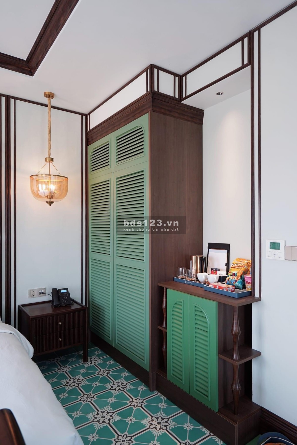 Cần tiền bán biệt thự rẻ khách sạn mặt biên 5 tầng Regal Legend Quảng Bình, Giảm thêm 14% sổ lâu dài