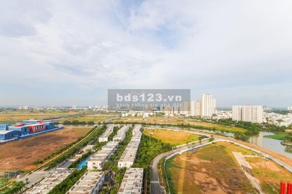 Palm Heights cho thuê căn hộ 2PN view nhà phố cực yên tĩnh. LH em Kiều 092 423 9630.