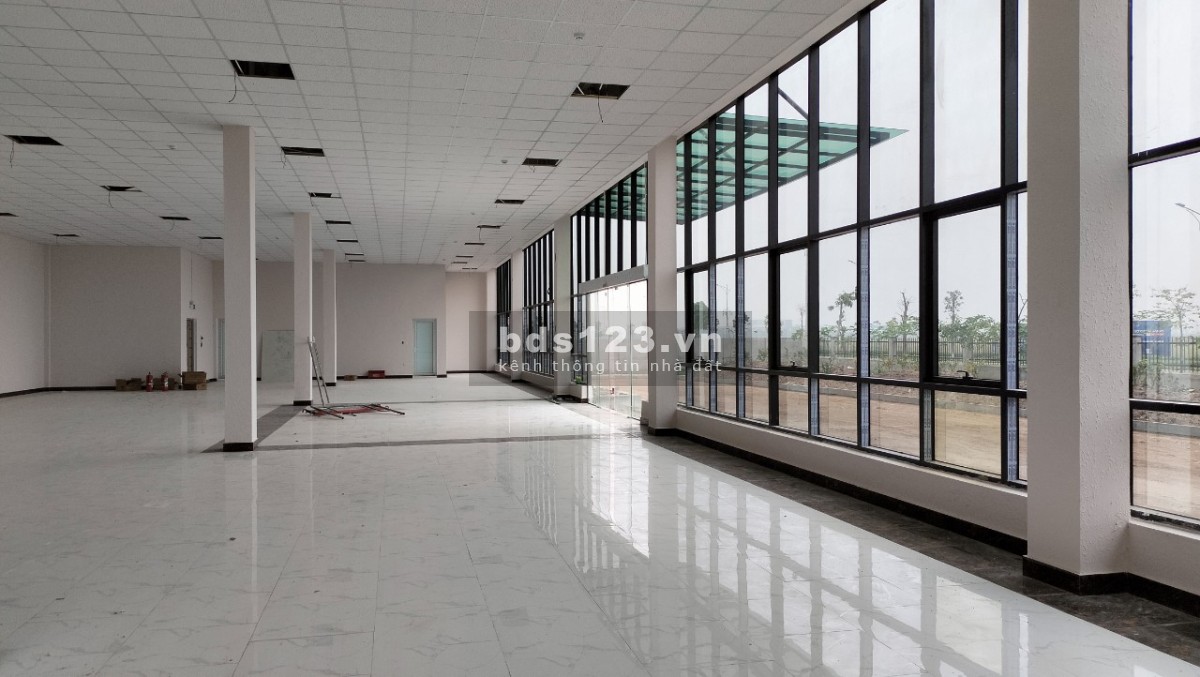 Cho thuê kho xưởng 3600m2 nhà xưởng + 800m2 Văn Phòng trong CCN tại Bắc Giang