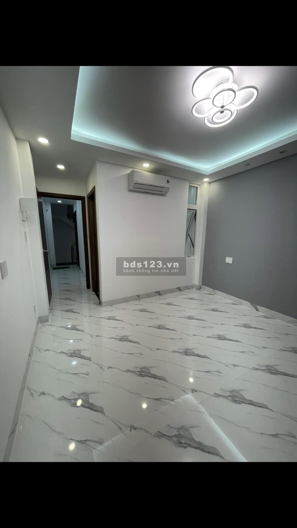 Bán “Nhà Mới” Lê Văn Sỹ Hẽm 3gác thông 47m2 5Tầng Chủ Ngộp Giảm 500tr
