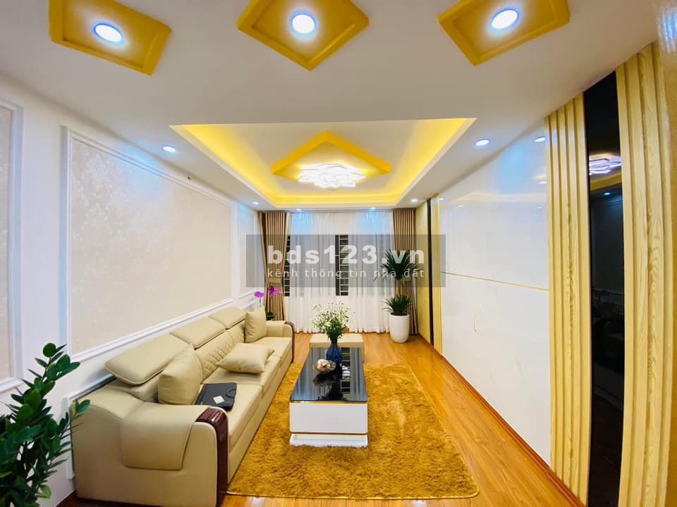Bán nhà riêng nhà đẹp lonh lanh - Ngõ rộng thoáng - Gần hồ - Thông sổ đẹp, tặng hết nội thất