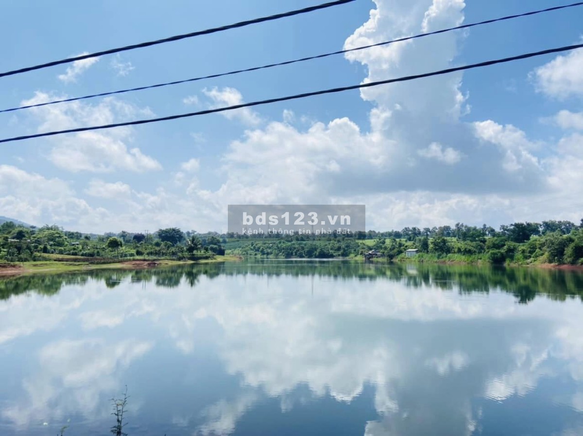 Bán lô đất 6x95 view hồ đường nhựa 8m trung tâm thị xã Nghĩa Hưng