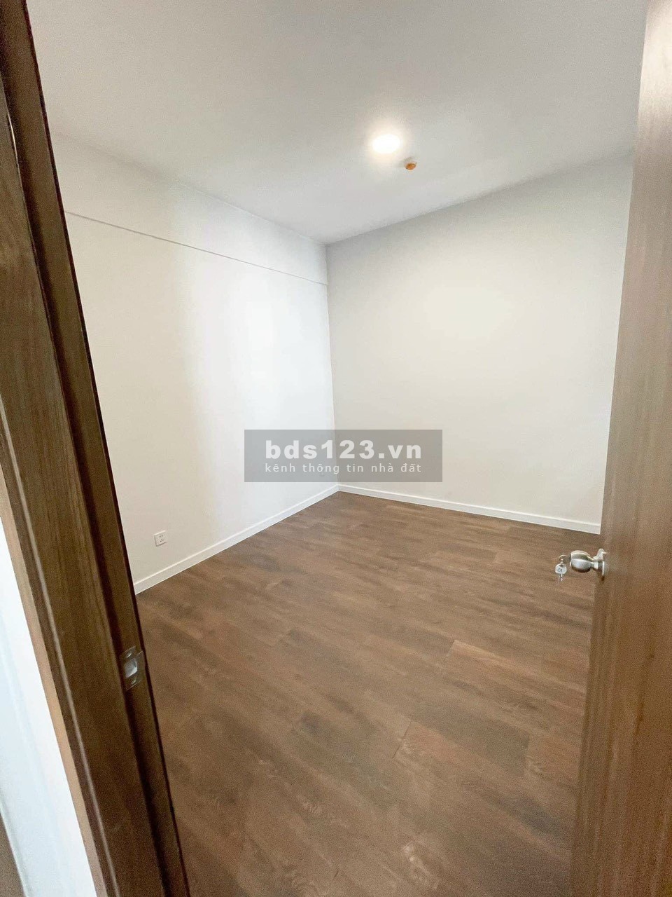 Bán thu hồi vốn căn hộ Opal Boulevard giá 2.850 tỷ