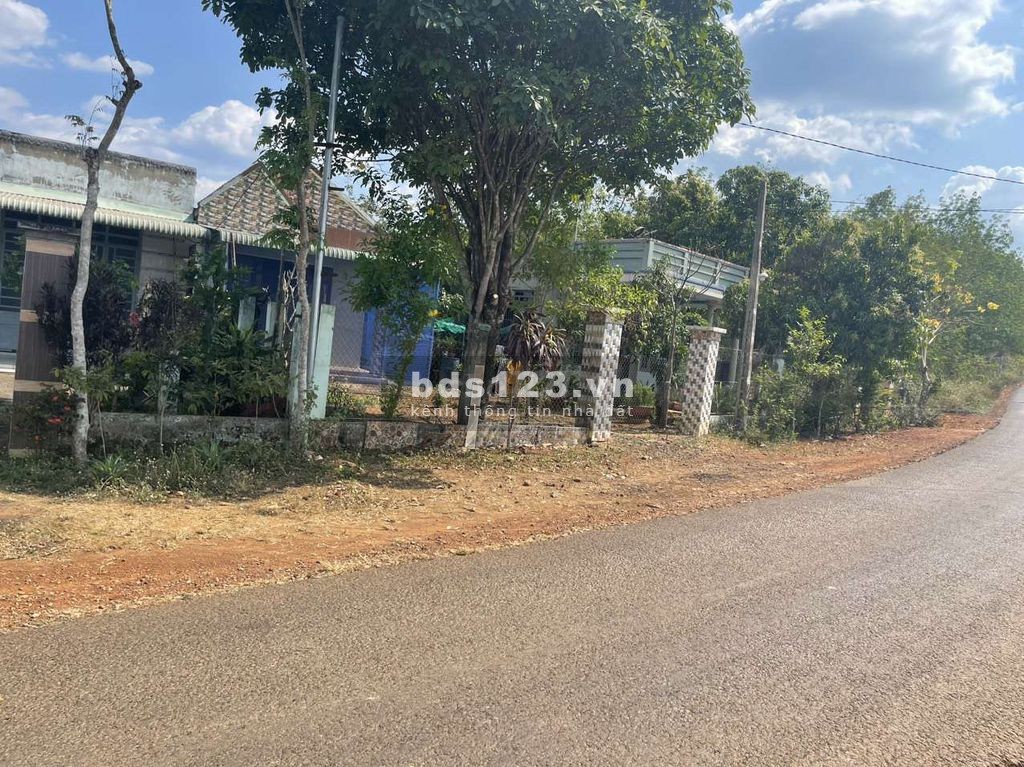 Bán đất ngay KCN 10x50m có 200m2 thổ cư đường nhựa 29m
