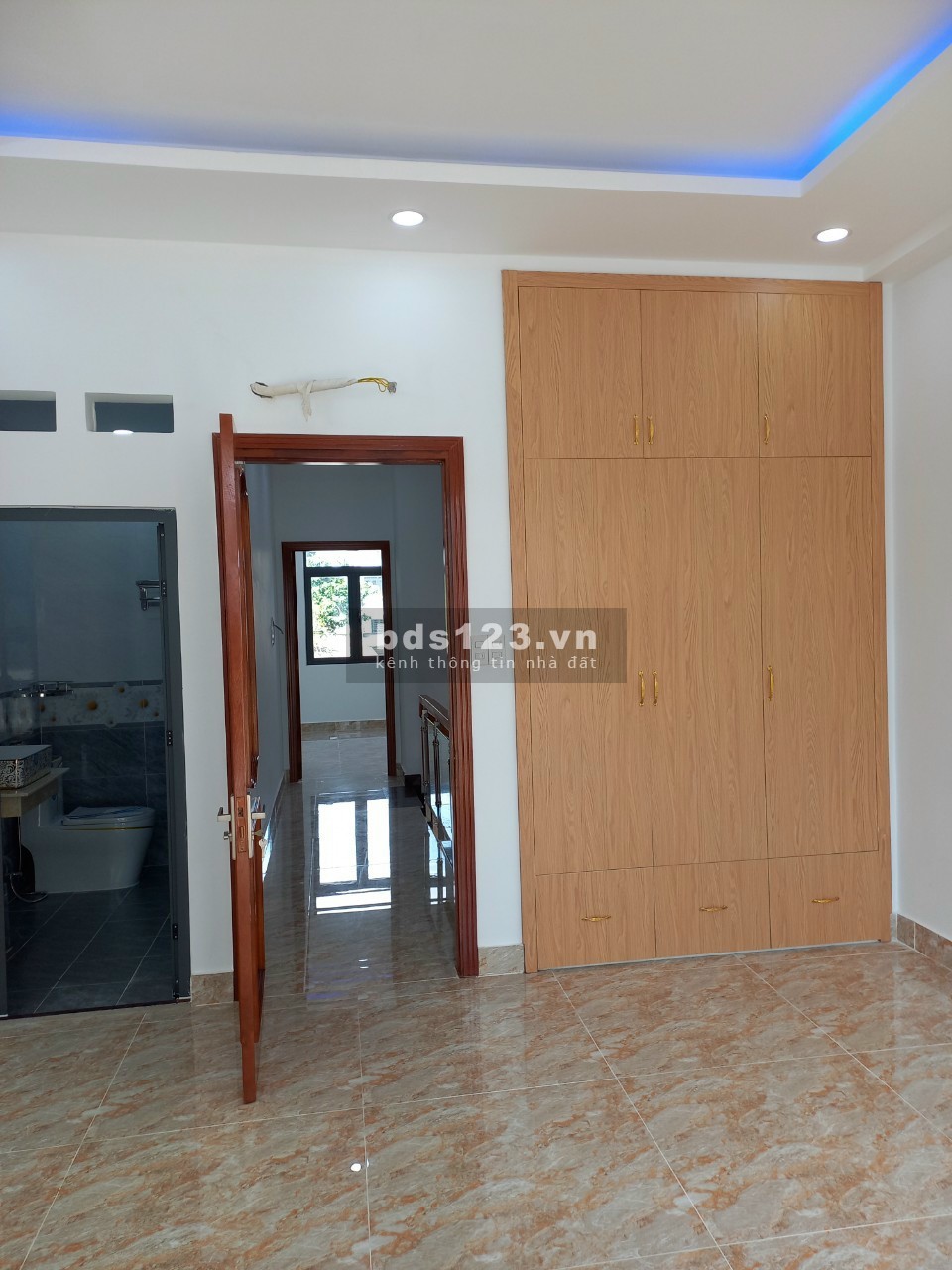 Chính chủ kẹt ngân hàng đang cần bán căn nhà vừa hoàn thiện