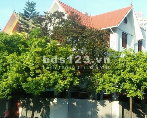 Bán biệt thự, Giảng Võ, Diện tích 160m2, 4 tầng, MT8m, 37 tỷ, LH 0354810072