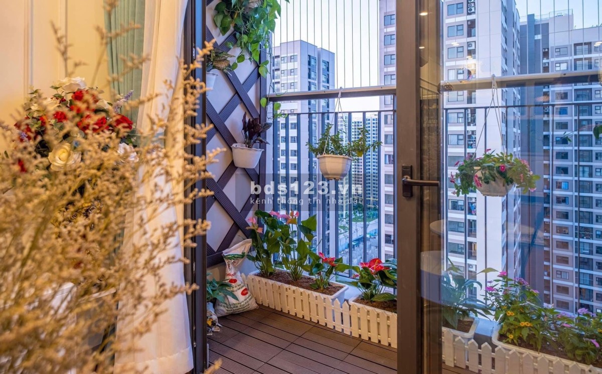 Chính chủ bán căn hộ 3pn2vs full nội thất, view hoa hậu giá chỉ 2,25 tỷ tại Vinhomes Oean Park
