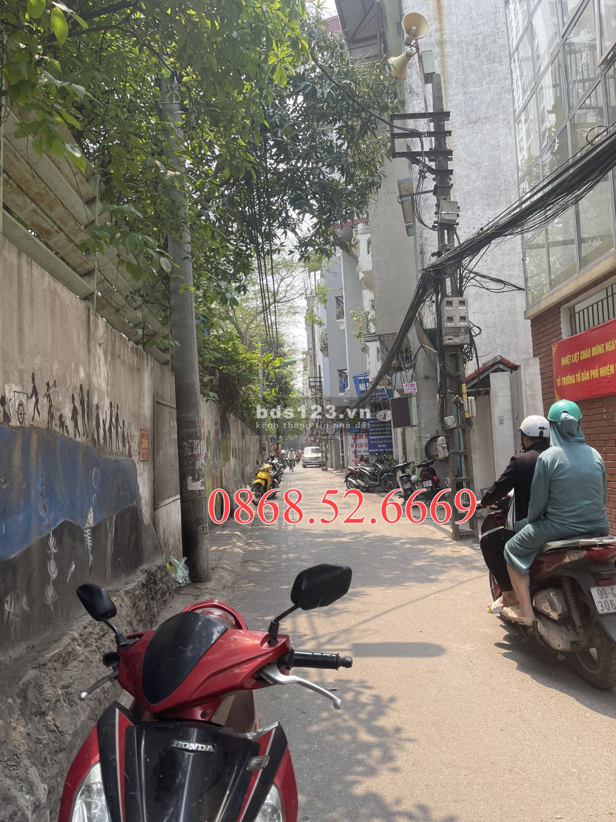 Bán nhà Cự Lộc, Ô TÔ đỗ cửa, sát ROYAL CITY, 56m2, 5.7 tỷ