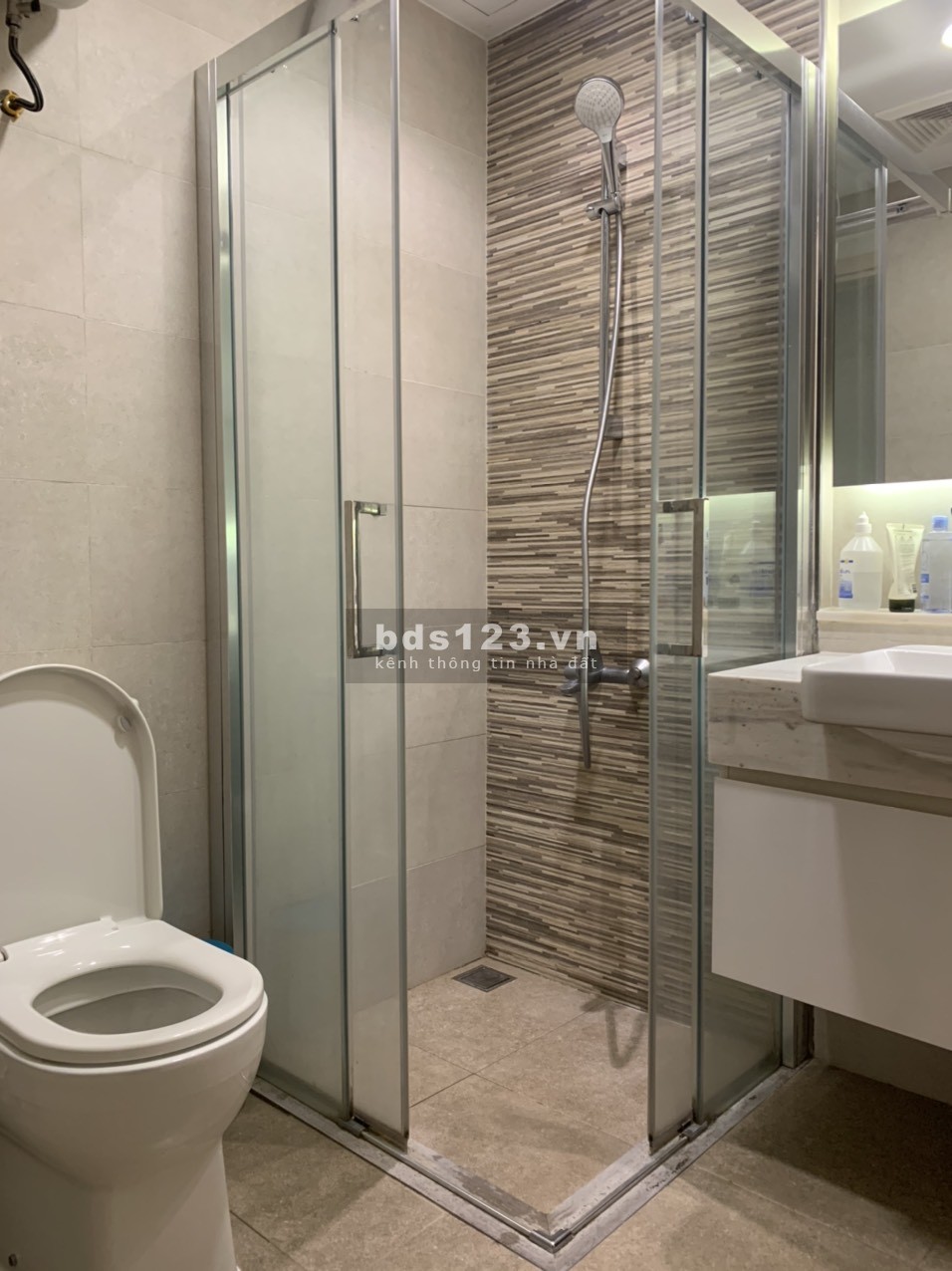 Cho thuê căn hộ 3PN 130m2 Riverpark Premier cao cấp Phú Mỹ Hưng chỉ 1600 usd