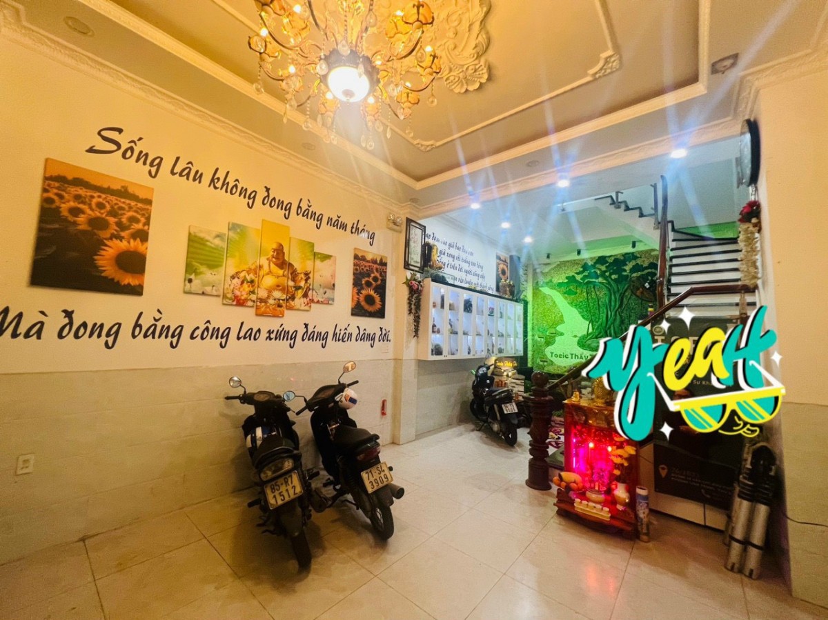 Cần bán nhà mặt tiền trệt 3 lầu, sân thượng đường thông 3 ô tô Linh Trung, Thủ Đức