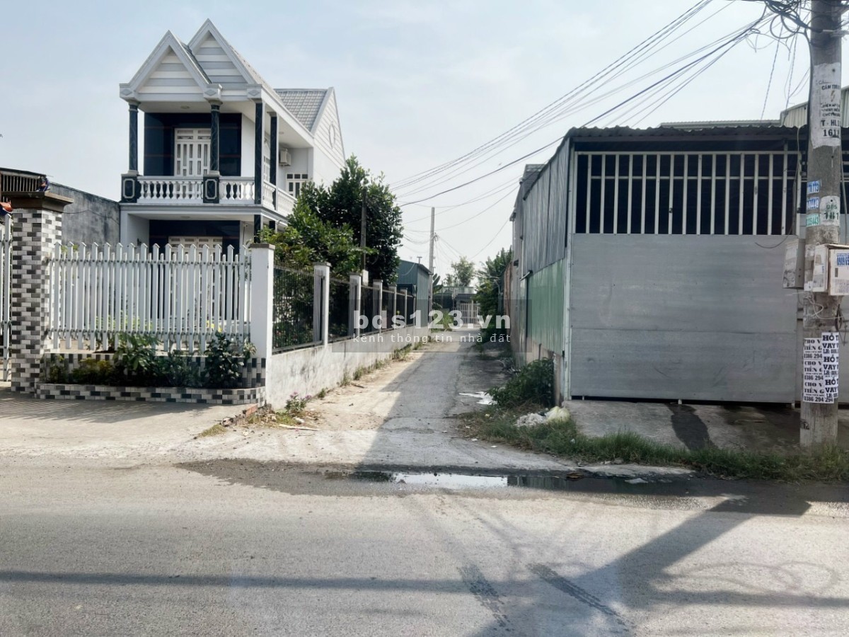 Bán đất ngộp sổ sẵn 5X17 đường Đoàn Nguyễn Tuấn Quy Đức - Bình Chánh.