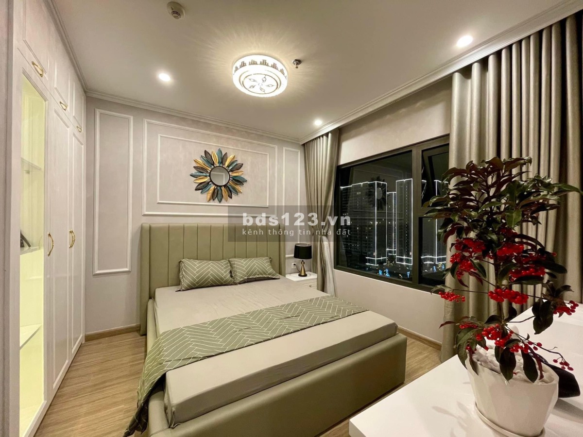 Cắt lỗ 400 triệu căn hộ 3PN 80m2 Chỉ 2 tỷ 220 triệu tặng nội thất tại Vinhomes Ocean Park Gia Lâm.
