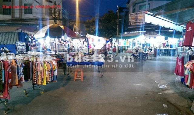 Cần tiền mua xe công tai nơ nên bán đất lô nằm ở Thuận An Bình Dương diện tích 300m2