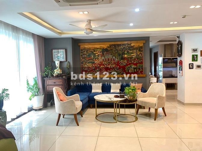 Bán căn hộ chung cư Sky Center 139m2 Phổ Quang 2PN Tầng 6 siêu đẹp
