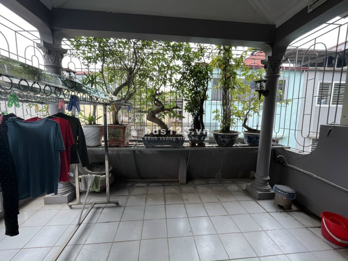Bán nhà Đống Đa, phố Chùa Láng. Dt 52m, 4T, MT 4.6m, 16Tỷ.Ôtô tránh, KDoanh, Gần hồ ở sướng, An Sinh