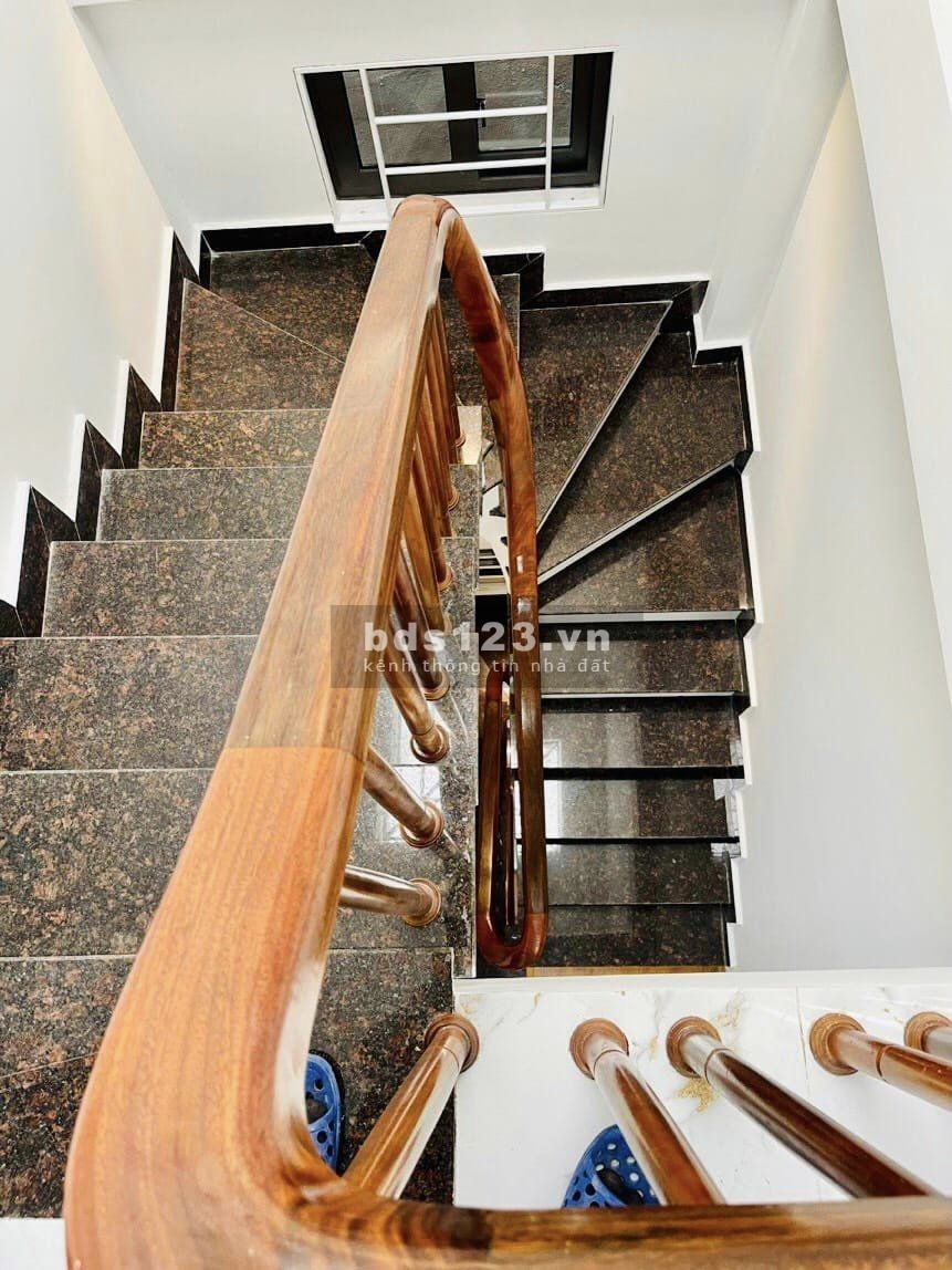 Bán nhà khu VIP ngã tư Sở - Nhà mới đẹp mặt tiền rộng - 2 thoáng trước sau - Khu hiếm nhà bán.