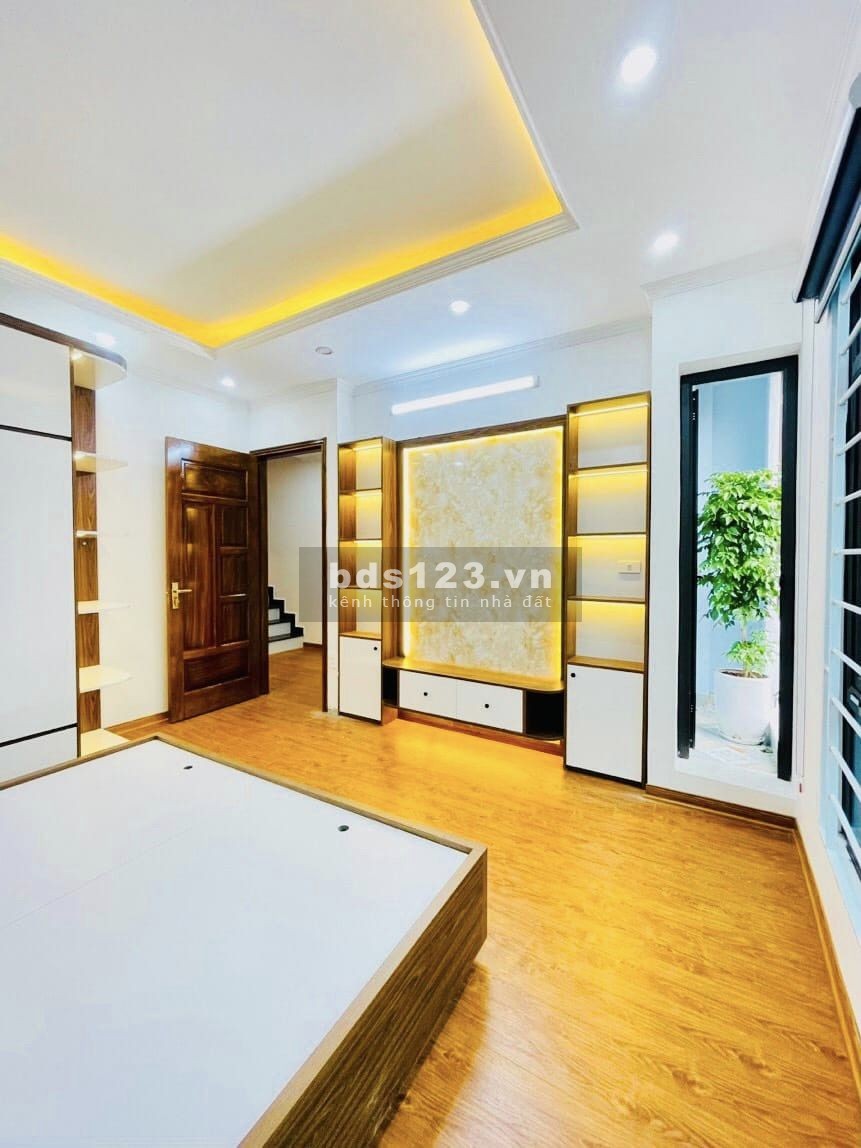 Bán nhà khu VIP ngã tư Sở - Nhà mới đẹp mặt tiền rộng - 2 thoáng trước sau - Khu hiếm nhà bán.