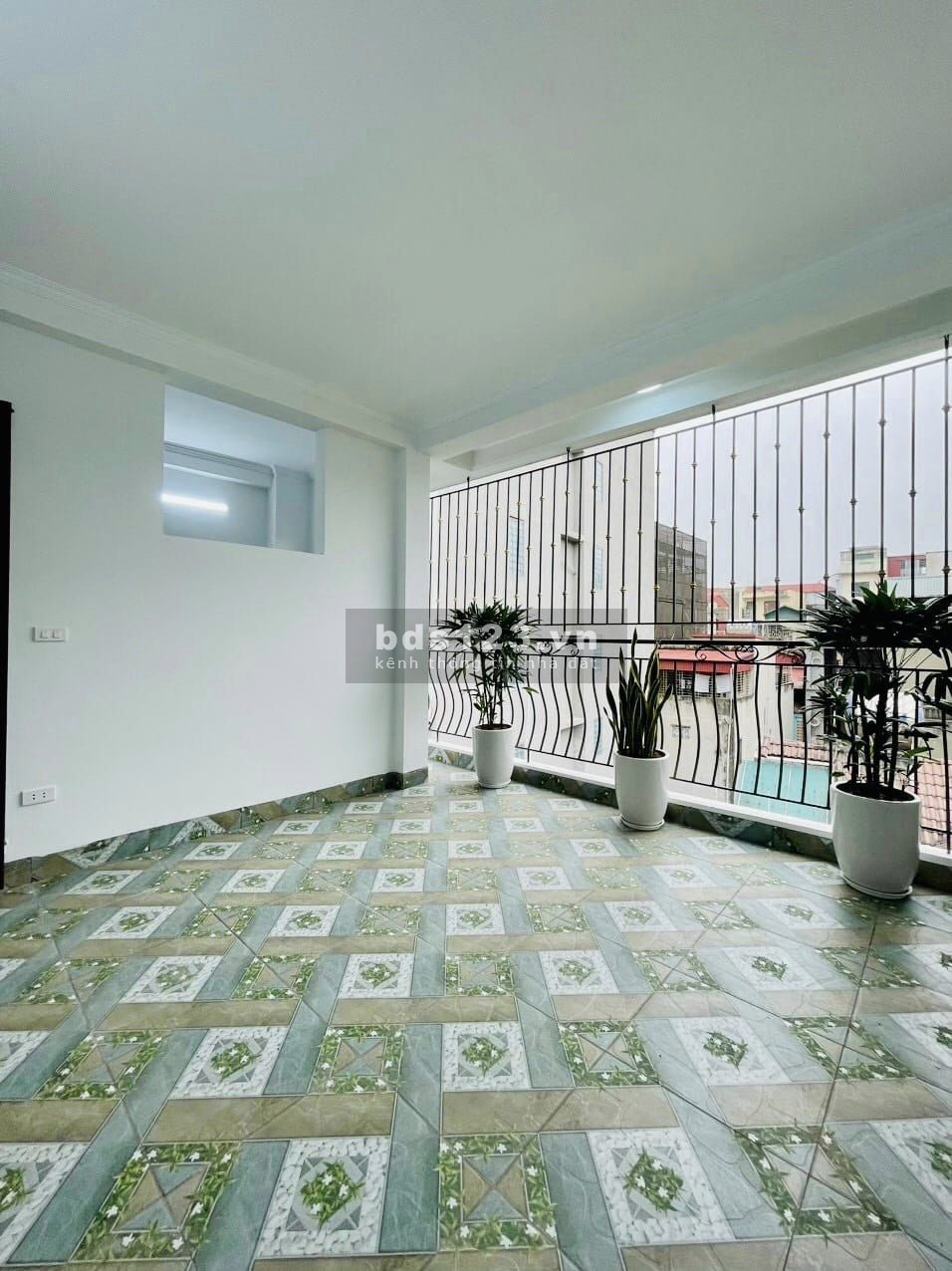 Bán nhà khu VIP ngã tư Sở - Nhà mới đẹp mặt tiền rộng - 2 thoáng trước sau - Khu hiếm nhà bán.
