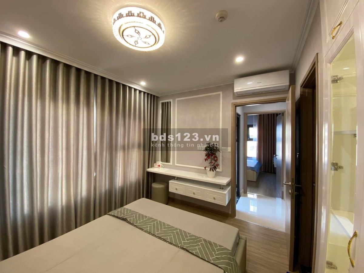 Cắt lỗ 400 triệu căn hộ 3PN 80m2 Chỉ 2 tỷ 220 triệu tặng nội thất tại Vinhomes Ocean Park Gia Lâm.