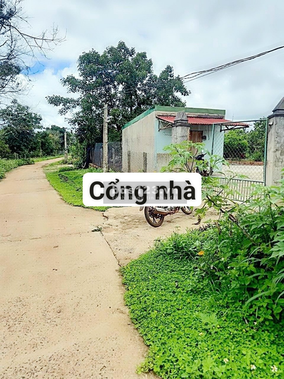 BÁN NHÀ ĐẤT VƯỜN CÓ THU NHẬP ỔN ĐỊNH MẶT TIỀN ĐƯỜNG BÊ TÔNG TẠI XÃ DLYÊ YA -KRÔNG NĂNG -DAKLAK