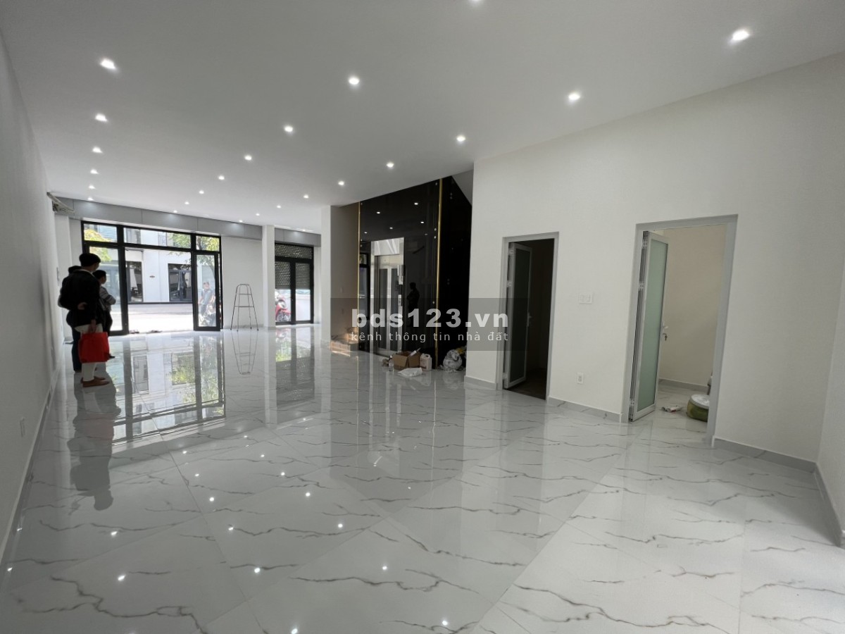 Liền kề nguyên căn 126m2 1 trệt hoàn thiện gần công viên, Vincom và trường học liên cấp Vinschool